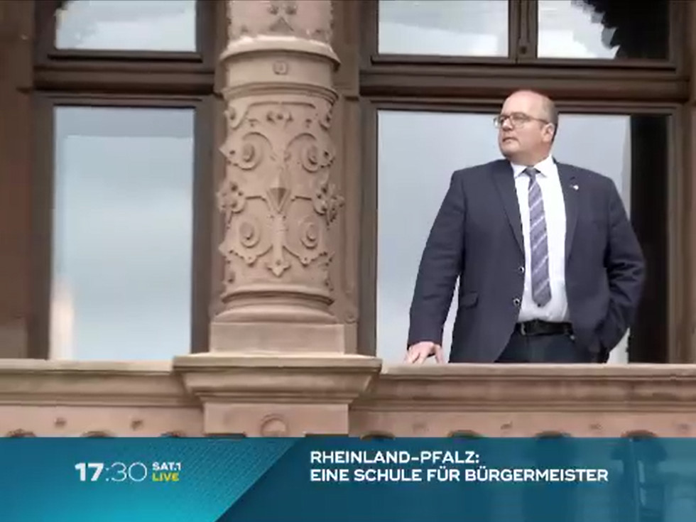 © Eine Schule für Bürgermeister – „17:30 SAT.1 LIVE“ 