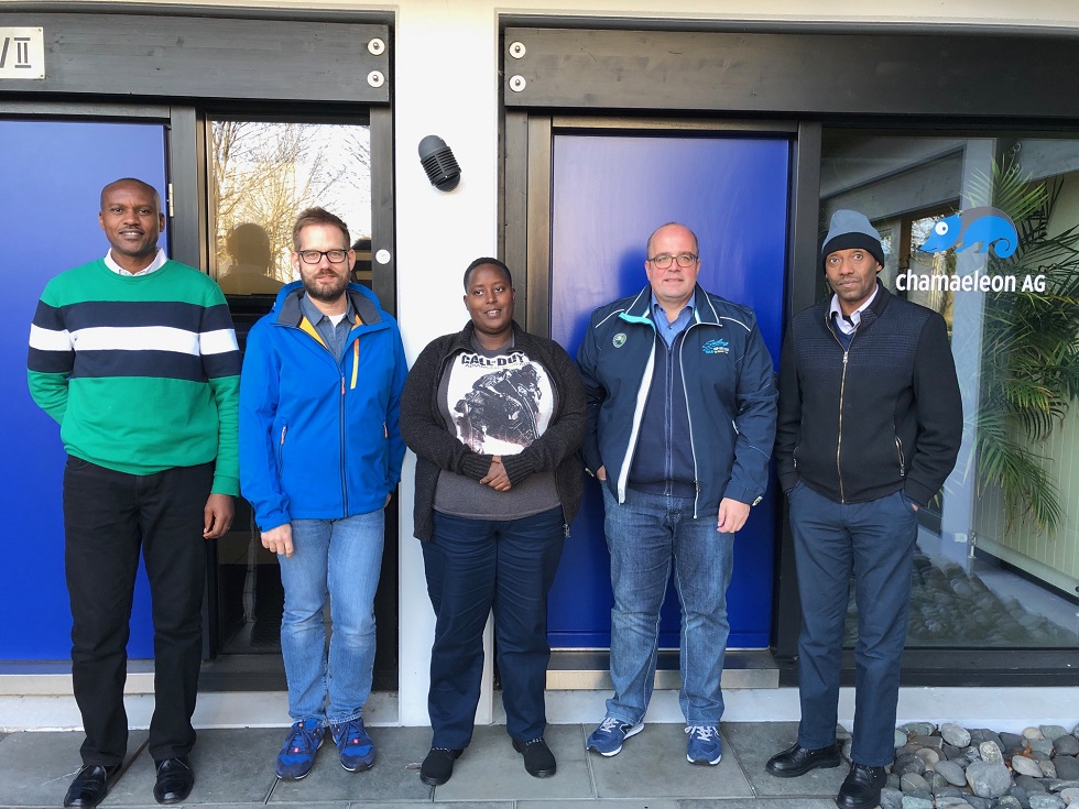 v.l.n.r.: Faustin Serubanza, Director of Strategic Planning, Markus-Oliver Morgenstern, Account Director Chamaeleon AG,  Raissa Munyana Mutabazi, IT-Officer, Stefan Heck, Referent GStB, Jean Bosco Rushingabigwi, Communication Specialist