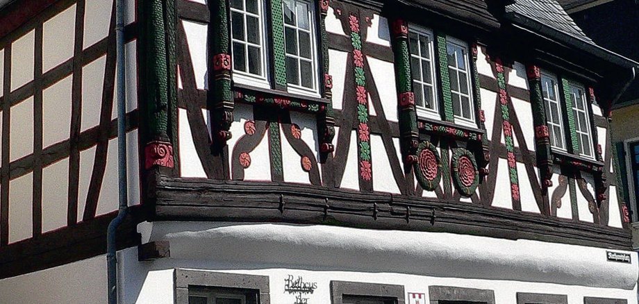 Charakteristisch für die Altstadt von Vallendar: Restaurierte Fachwerkhäuser aus dem 17. und 18. Jahrhundert dominieren die Bebauung und sorgen für historisches Flair.