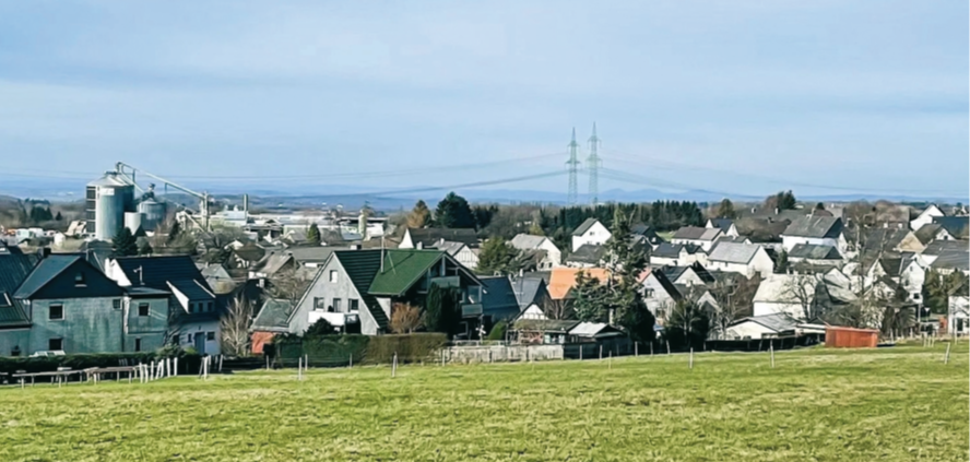 Blick auf die Ortsgemeinde Langenbach.