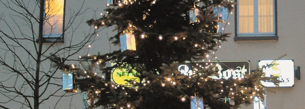 Weihnachtsstimmung im Ortszentrum von Rengsdorf. / © Ortsgemeinde Rengsdorf