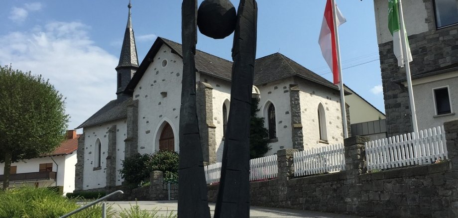 Die „Alte Kirche“ von Staudt ist zum kulturellen Zentrum im Dorf geworden. / © Ortsgemeinde Staudt