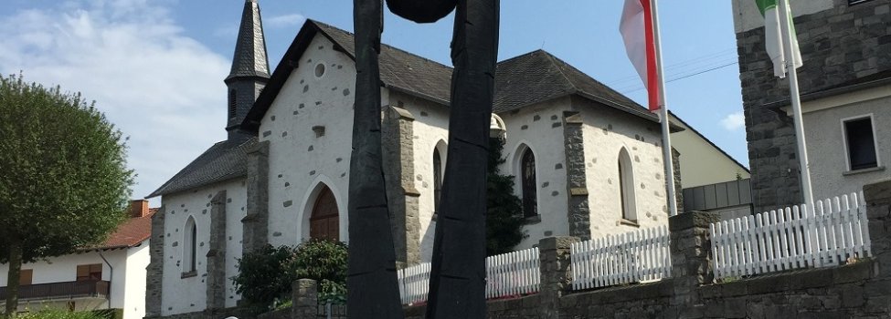 Die „Alte Kirche“ von Staudt ist zum kulturellen Zentrum im Dorf geworden. / © Ortsgemeinde Staudt