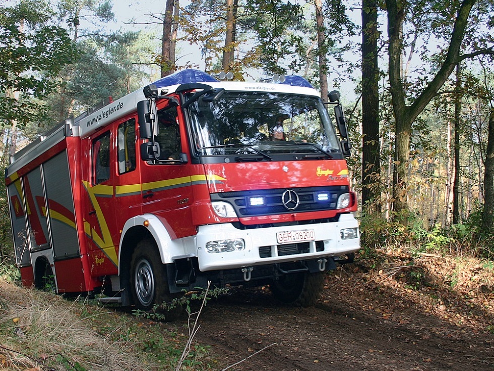Für eine schlagkräftige Feuerwehr müssen die Rahmenbedingungen immer wieder angepasst werden – davon handelt das Schwerpunktthema in diesem Heft. Foto: Matthias Röcke