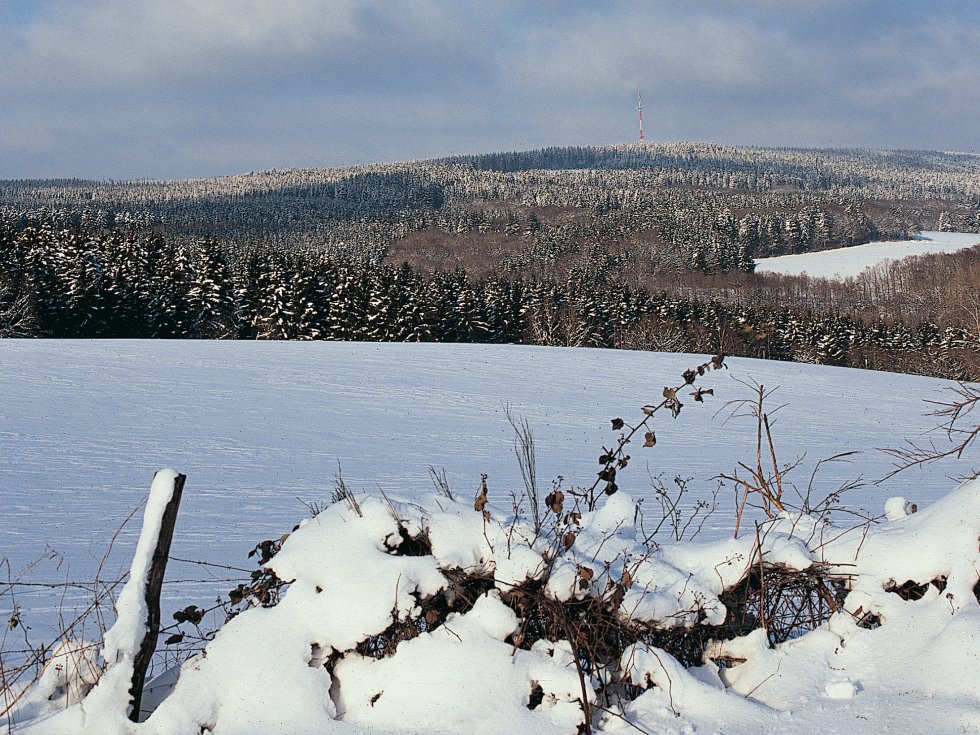 Idyllische Schneelandschaft bei in der Schneifel (Verbandsgemeinde Prüm), ein schmucker Eifelort mit zahlreichen Erhlolungsmöglichkeiten. © Bruno L. Klamm, Mannheim