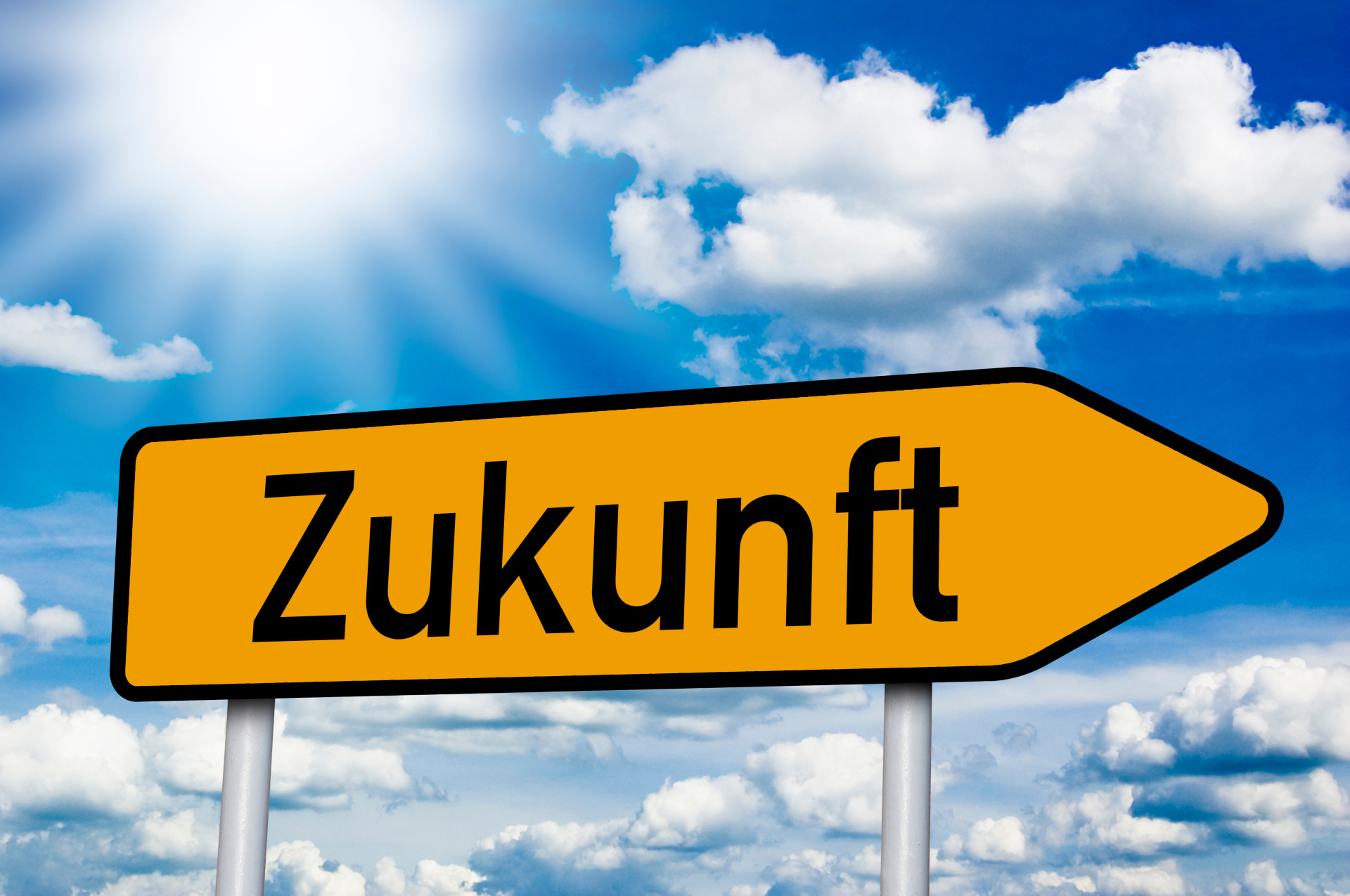 Gelbes Straßenschild mit der Aufschrift "Zukunft"