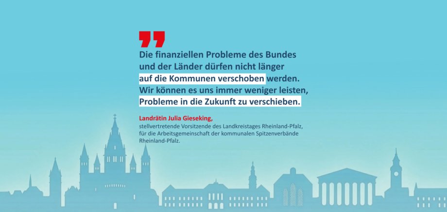 Zitat von Landrätin Julia Gieseking: "Die finanziellen Probleme des Bundes dürfen nicht länger auf die Kommunen verschoben werden. Wir können es uns immer weniger leisten, Probleme in die Zukunft zu verschieben."